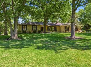 3200 Robinson Pike Rd, Grandview, MO 64030
