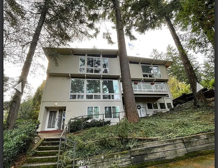 18312 24th Ave NE #C — Photo 1