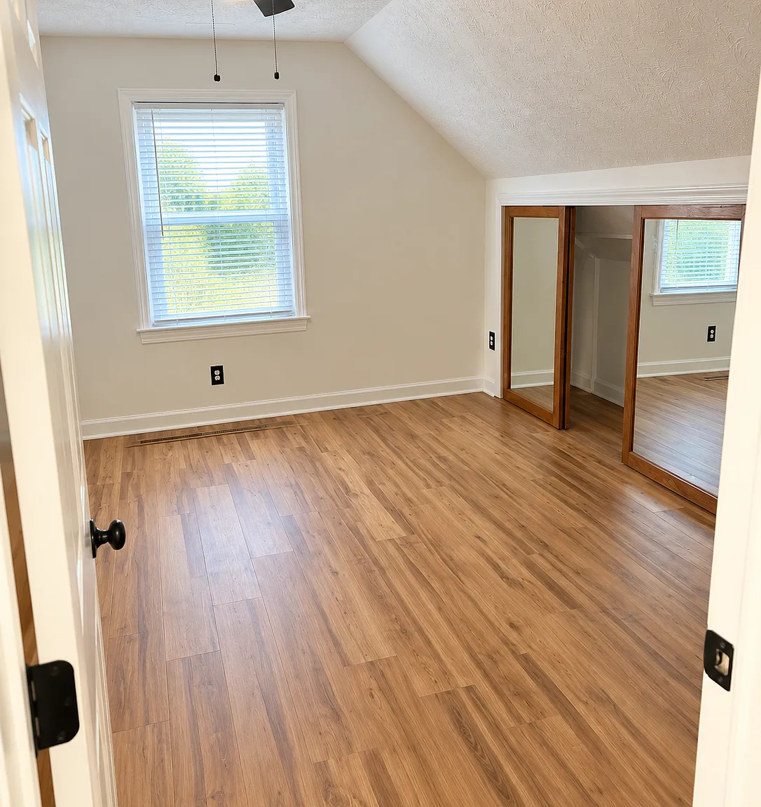 4 bed, 1371 sqft, $2,600 — Photo 4