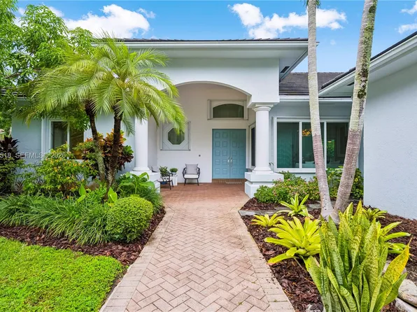 15255 SW 80th Ave, Palmetto Bay, FL 33157