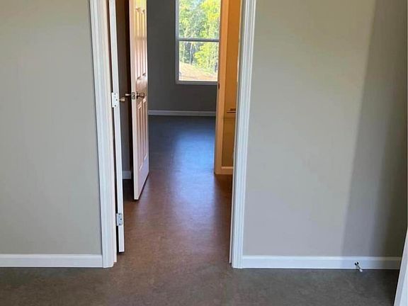 4th image of 211 Cane Creek Ln #118