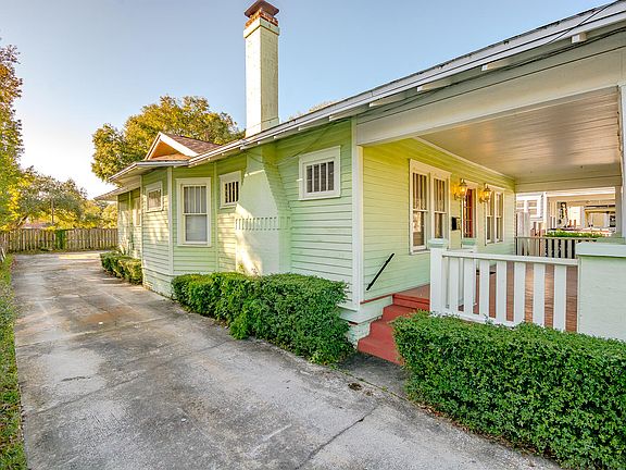 4th image of 2574 Herschel St