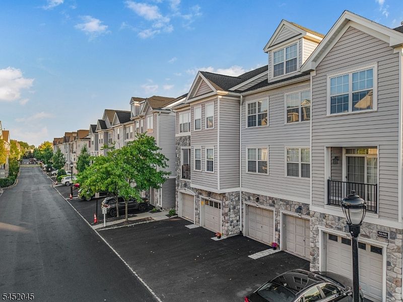 1st image of 114 George Russell Way