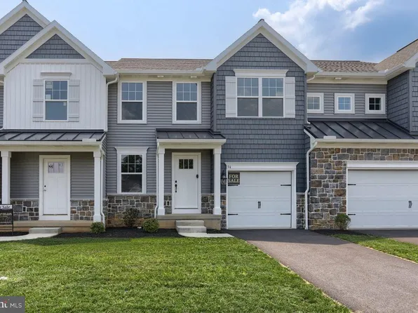 94 Beech Tree Ct, Annville, PA 17003