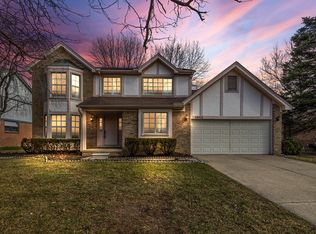 4908 Pickford Dr, Troy, MI 48085