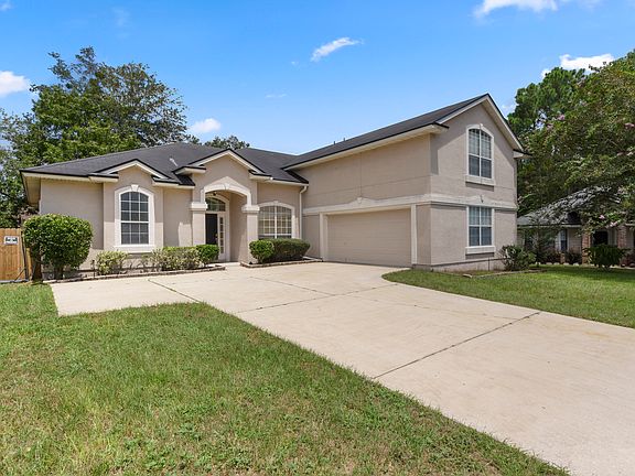3rd image of 7856 Fox Gate Ct
