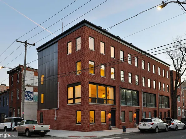 2463 Coral St, Philadelphia, PA 19125