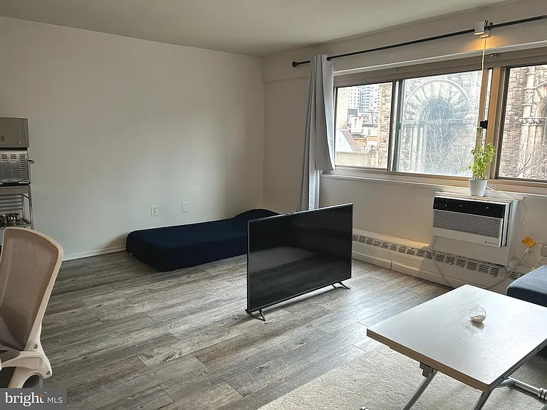 2101 Chestnut St #17-414 — Photo 11