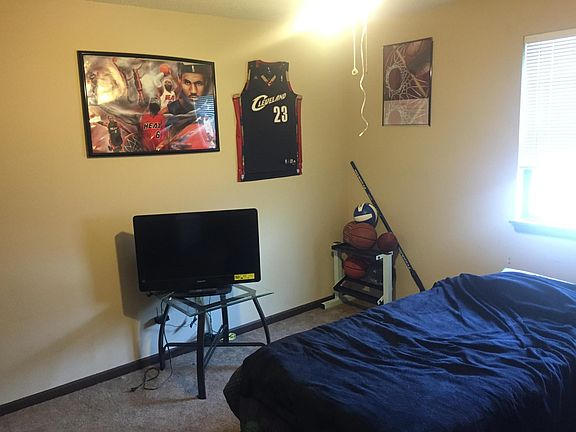 4th image of 509 Columbia Dr APT E