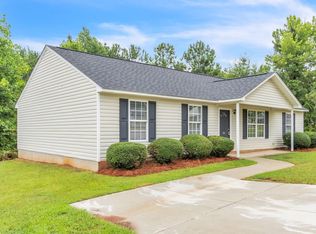 208 Riverbreeze Rd, Greenville, SC 29611