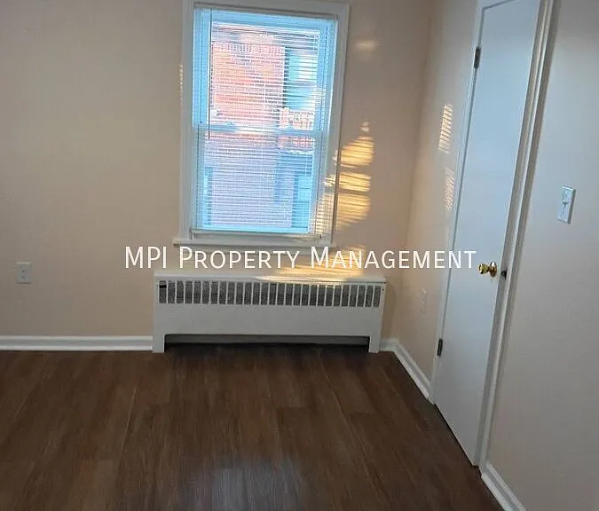 316 N 75th St #6 — Photo 8