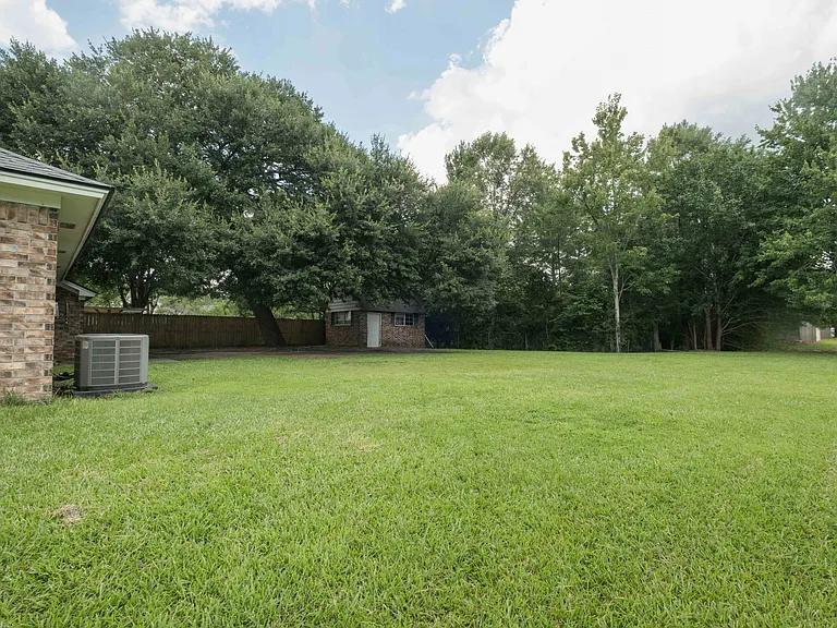 655 Osprey Dr — Photo 6