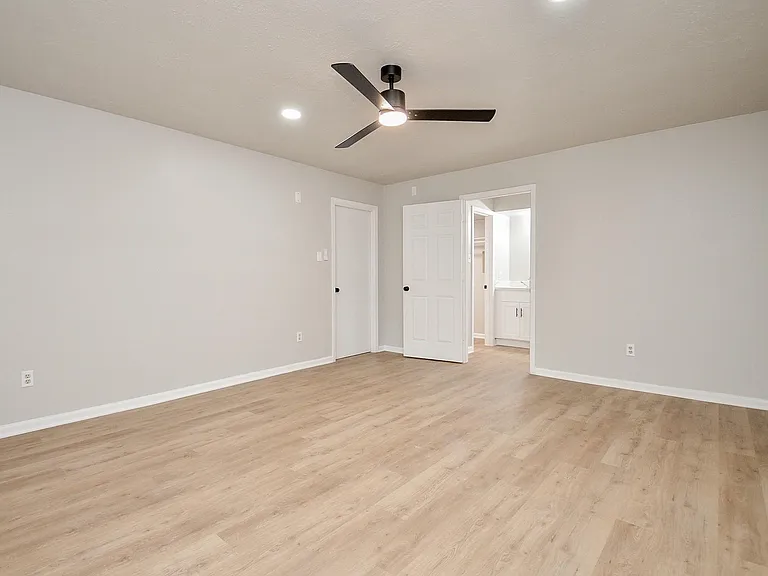 9903 Bromel Station St — Photo 18