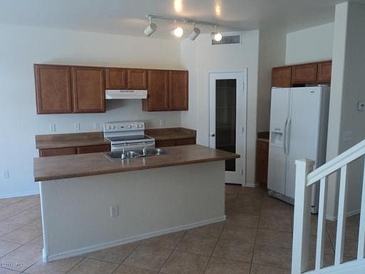 5th image of 7112 N 71st Dr