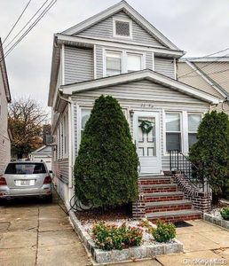 92-55 246th Street, Floral Park, NY, 11001