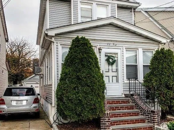 92-55 246th Street, Floral Park, NY 11001