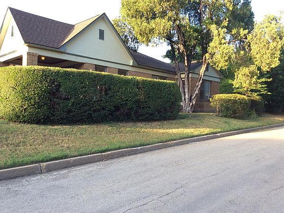 4th image of 2567 Stadium Dr