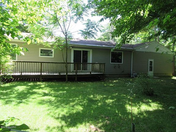 3rd image of 1134 Golfmere Dr