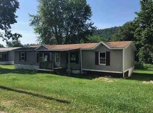 288 Mary St, Robinson, PA 15949