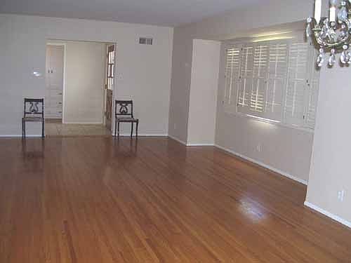 Spacious Living room