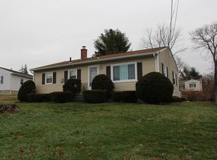 9 Sunset Dr, Ludlow, MA 01056