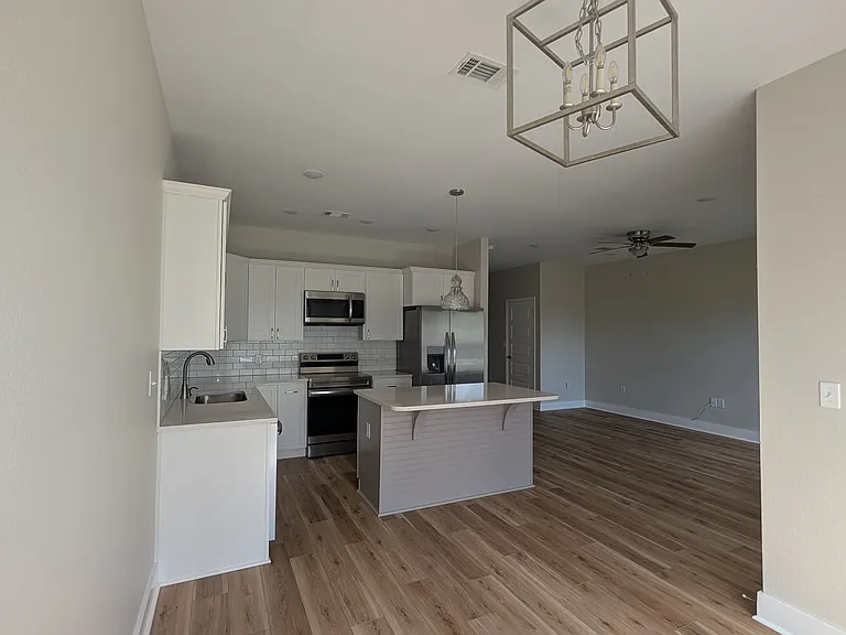 537 N 20th St #41 — Photo 3