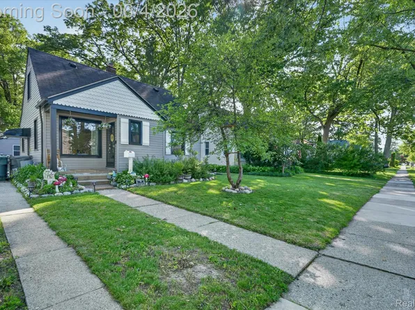 22729 Cleveland St, Dearborn, MI 48124