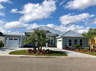2059 Castle Point Ct, Fleming Island, FL 32003