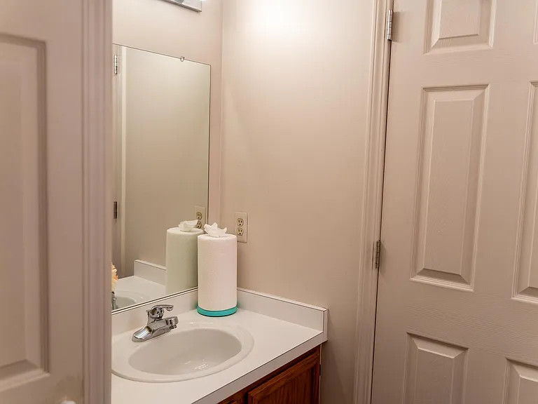 1825 Latimer Dr — Photo 15
