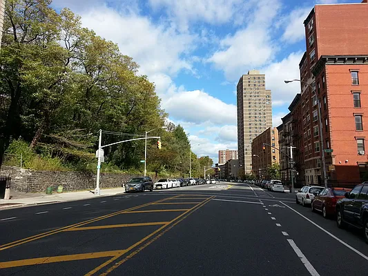 Rented by Uptown Flats LLC | media 38