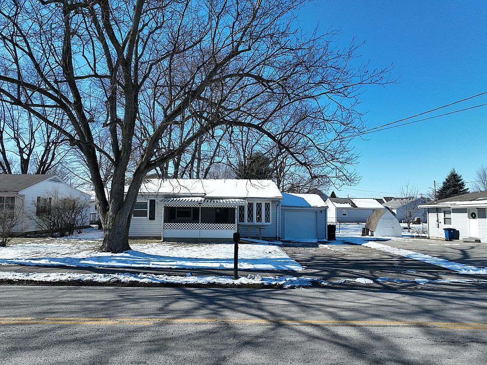 1st image of 428 S College Dr