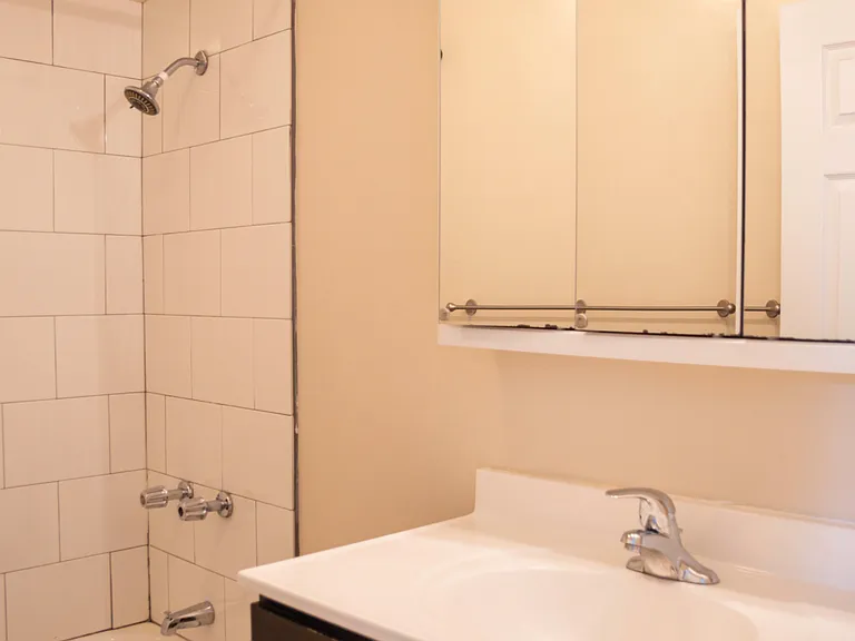 3350 N Sheffield Ave #2 — Photo 11