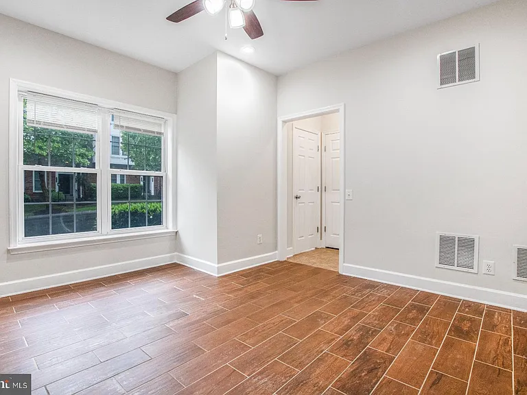 14741 Potomac Branch Dr — Photo 6