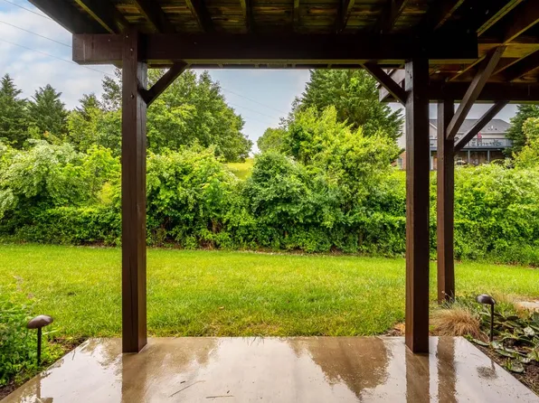 35 Heather Dr, Christiansburg, VA 24073