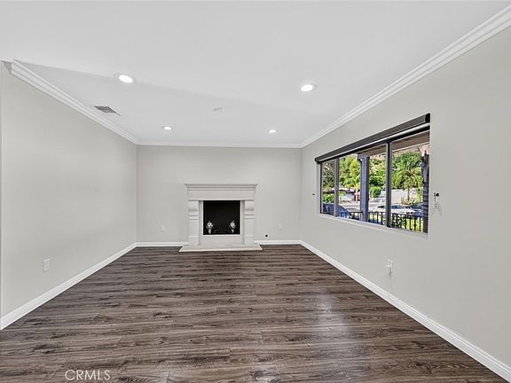 4th image of 11123 Odell Ave