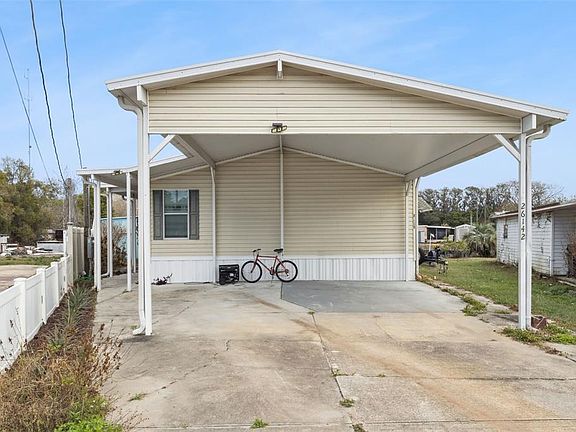 3rd image of 26142 Rose Ln