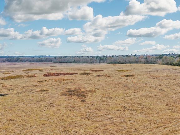 3rd image of 100 Ac Cres #108