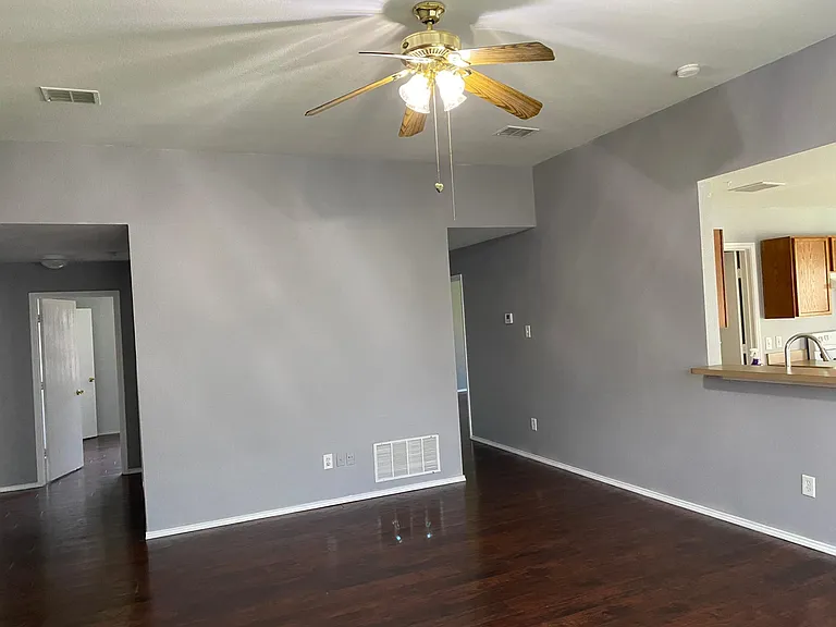 5622 Hunters Bend Ln — Photo 8