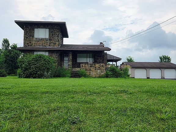 2nd image of 1356 Connellsville Rd