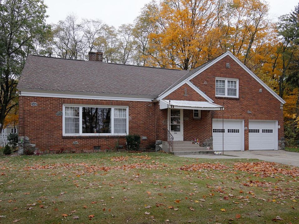 290 Riverside Dr-101