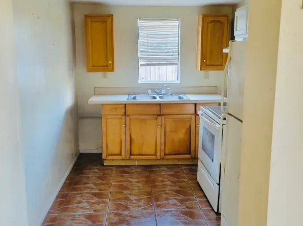 1355 Lavin Ln, North Fort Myers, FL 33917