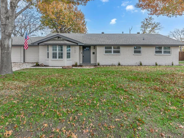 3742 N Hills Dr, North Richland Hills, TX 76117