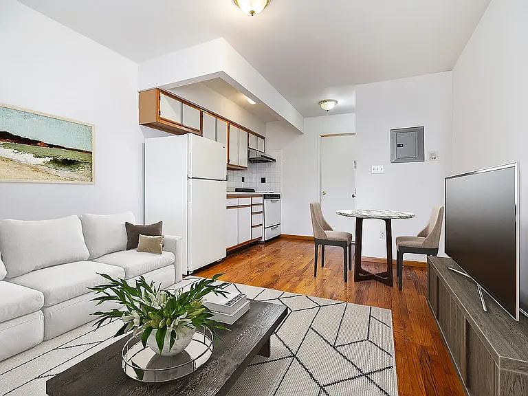 29 Orchard St #5D — Photo 3
