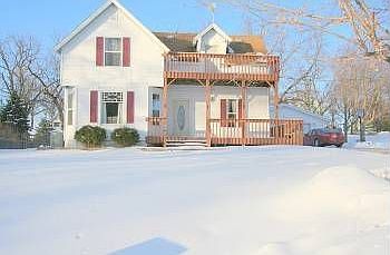 1st image of 204 Park Ave NE