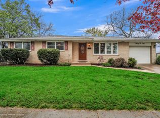 2004 Harrogate Ln, Joliet, IL 60435