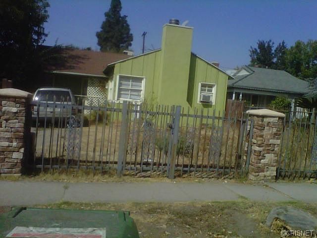 2nd image of 6817 Bellingham Ave