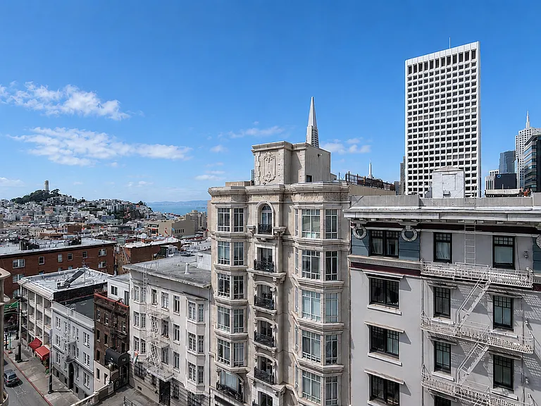 707 Stockton Street — Photo 2
