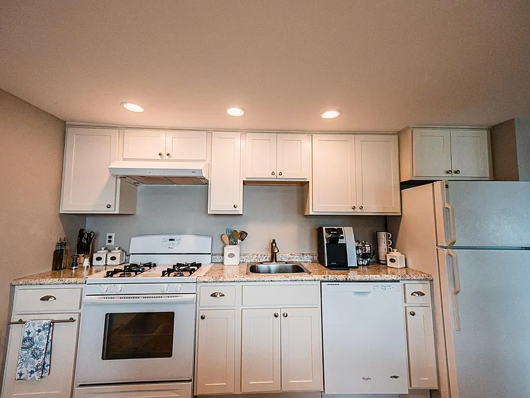 7 Keyes Landing Ln — Photo 6