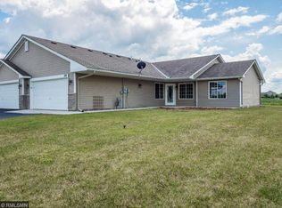 958 Breckenridge Ln, Montrose, MN 55363