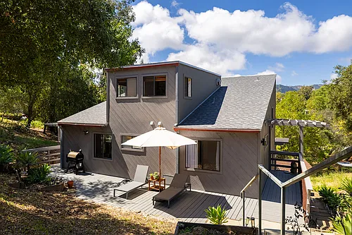 243 Amy Way Photo 1
